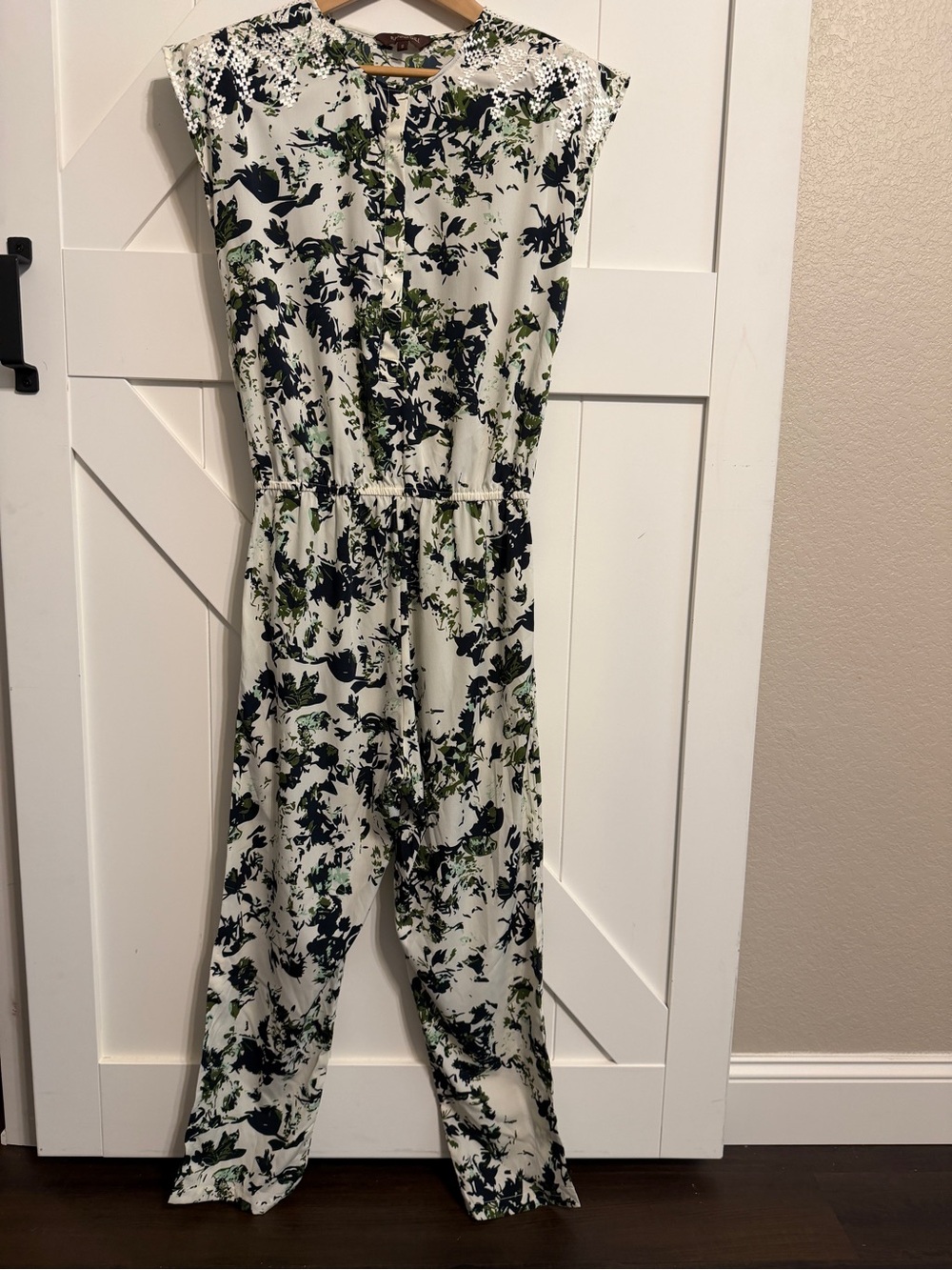 Ranna Gill Aida Floral Jumpsuit Women’s Small Lightweight